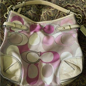 COACH COLETTE SIGNATURE EMBROIDERED BAG